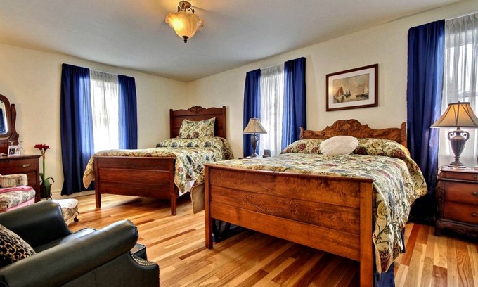 North Dundas Cabin | Lodge ∙ 1 bedroom ∙ 4 guests