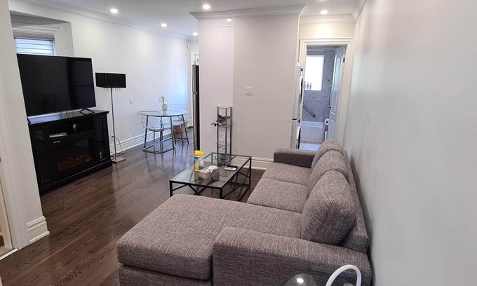 Bloorcourt Village Apartment | Lovely one bedroom oasis+Balcony+work station