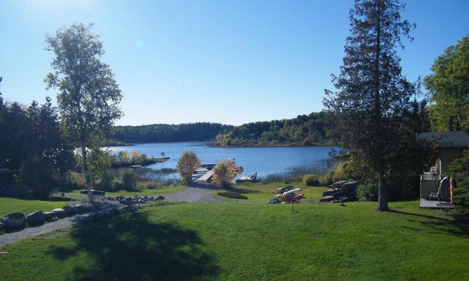 Timiskaming District Resort | Mowat Landing Cottages