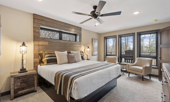 Nisswa Cabin | NEWLY BUILT Cozy Woodsmoke Cabin: 3-Bed | Family Fun, Fireplace, Outdoor Firepit