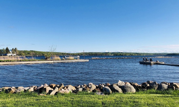 Victoria Harbour Cottage | Peaceful Waterfront Cottage on Georgian Bay