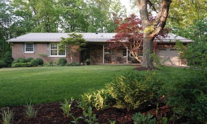 Thorold House | Perfect Getaway - Your Sanctuary Among Nature