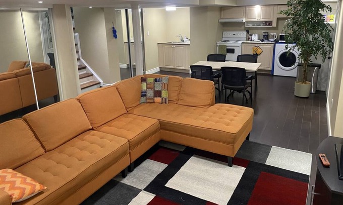 Meadowvale Village Resort | Private room ∙ 4 guests