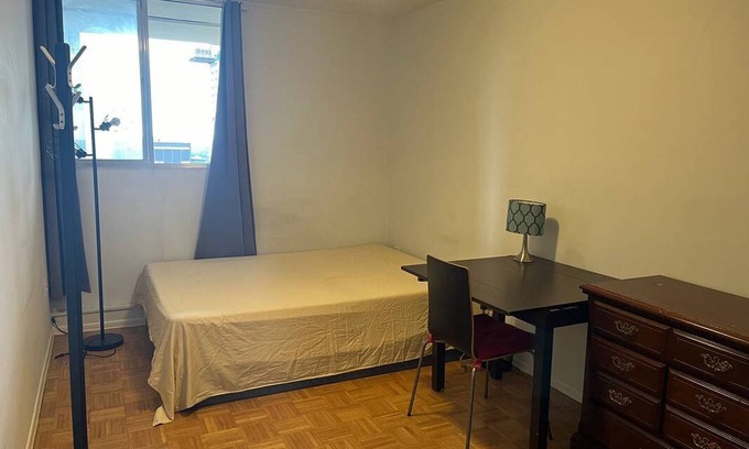 Yorkville Resort | Private room ∙ 1 guest