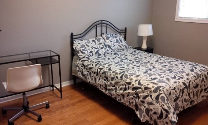 Hurontario Resort | Private room ∙ 1 guest