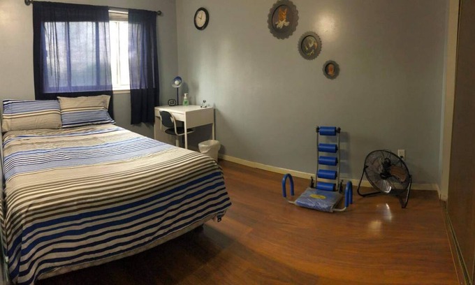 Mississauga Valleys Resort | Private room ∙ 1 guest
