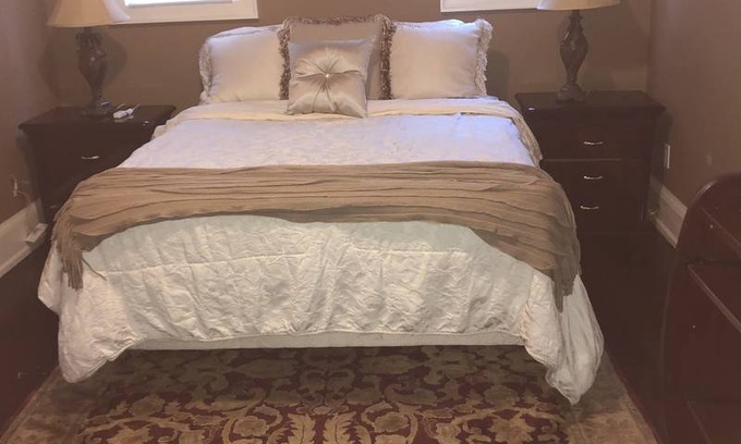 Clarkson-Lorne Park Resort | Private room ∙ 1 guest