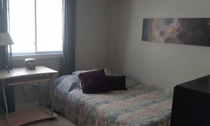 London Resort | Private room ∙ 1 guest