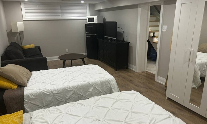 Emery Resort | Private room ∙ 2 guests