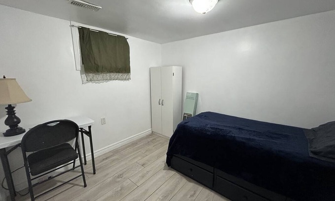 Fairbank Resort | Private room ∙ 1 guest