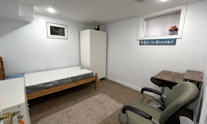 Old East York Resort | Private room ∙ 1 guest