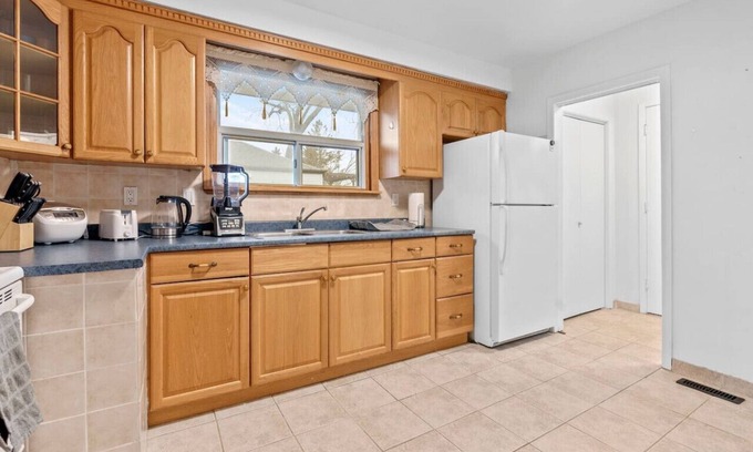 Mineola House | Quaint Home Close to the Lake