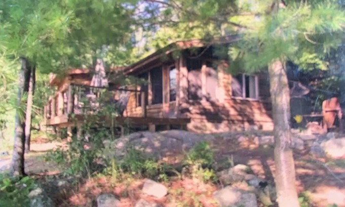 North Frontenac Cabin | Quaint Lakefront cottage on Big Gull Lake. Great fishing and swimming!
