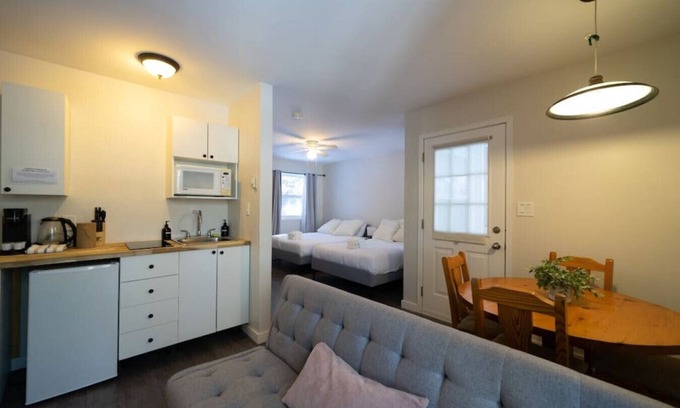 Dwight Cabin | Rare Muskoka Chalet Suite - A1
