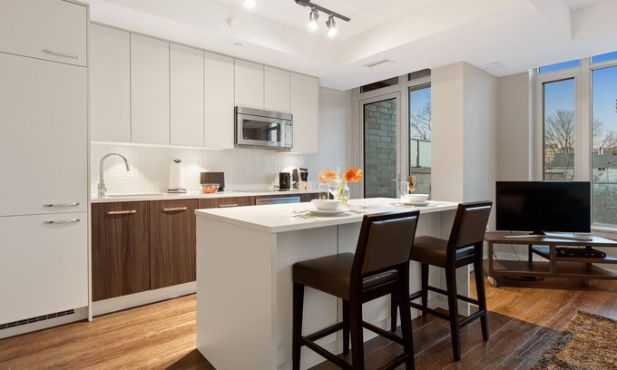 Little Italy Apartment | SOHO Residences Champagne