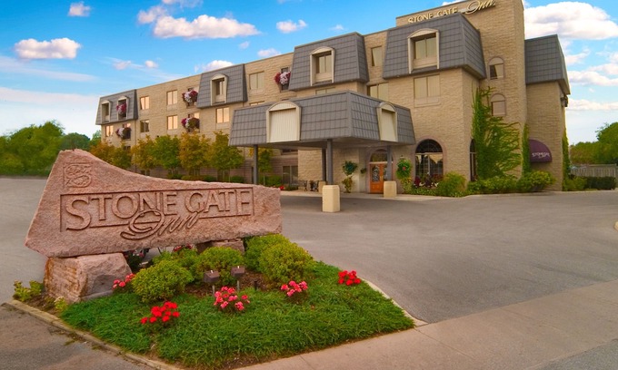 Orillia Hotel | Stone Gate Inn