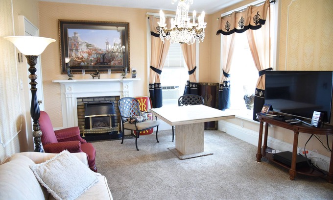 Brockville Apartment | The Noble Suites