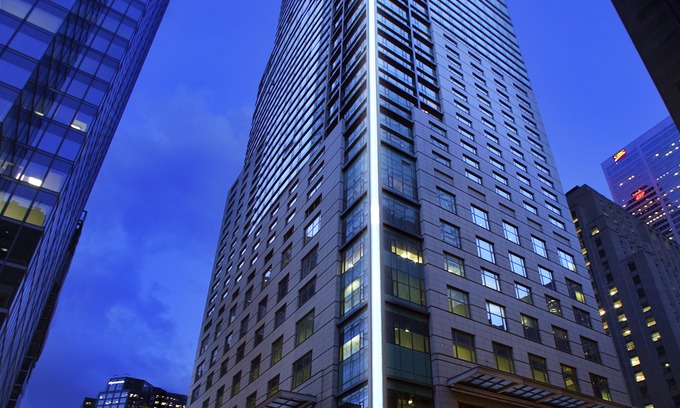 Financial District Hotel | The St. Regis Toronto
