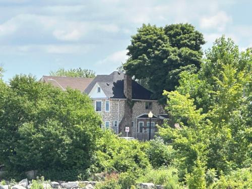 Walkerville House | Waterfront Home Windsor ,Canada