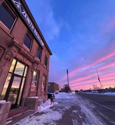 Duluth Hostel | Zenith Basecamp