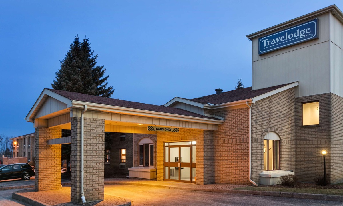 Brockville Hotel | Travelodge by Wyndham Brockville