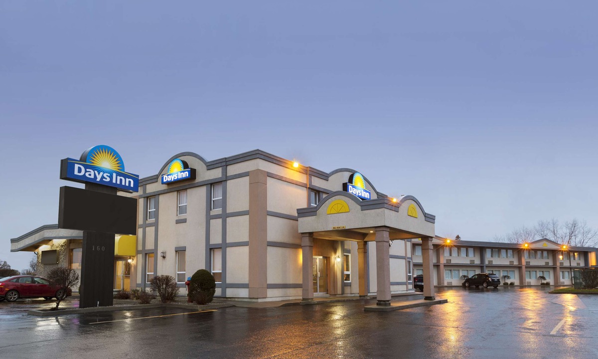 Brockville Hotel | Days Inn by Wyndham Brockville
