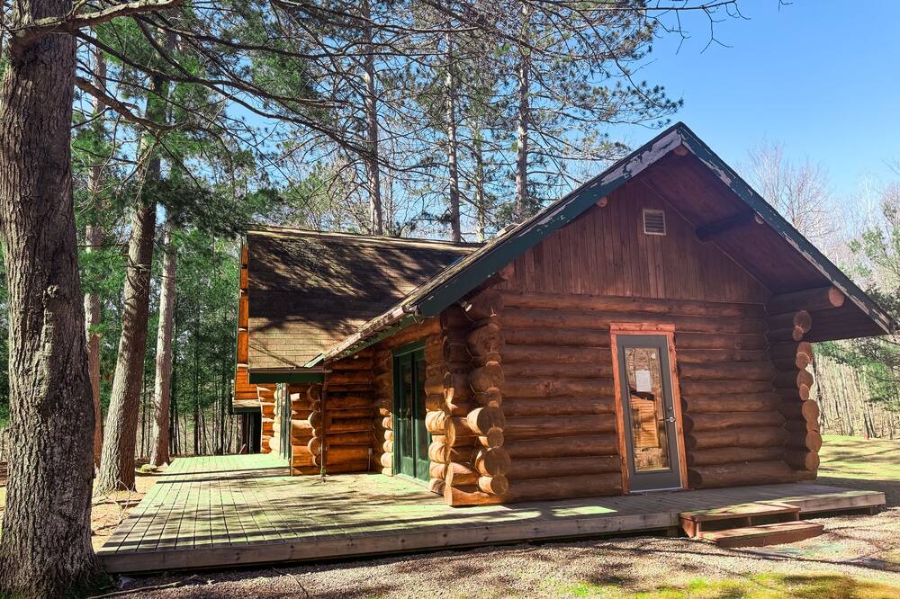 Pine County Cabin | Cozy log cabin located on a peaceful river near ATV trails and historic Duluth