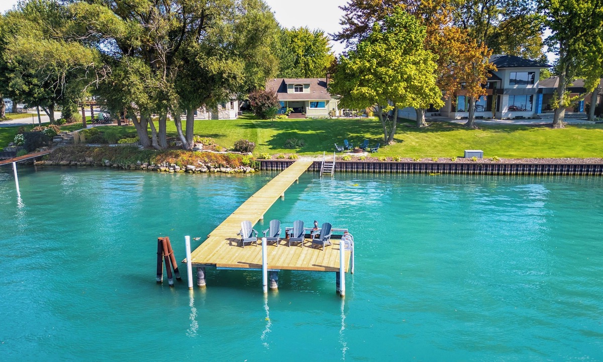 Sombra House | Ivy Cottage River Retreat Relax on the dock and watch the ships go by!