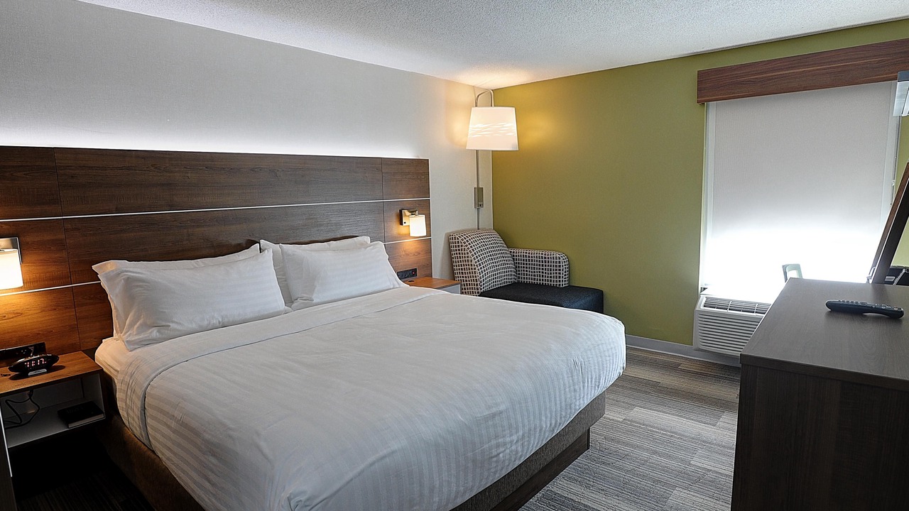 Photo of Bedroom in Northeast Mississauga