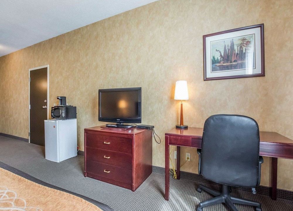 Photo of Livingroom in Sturgeon Falls