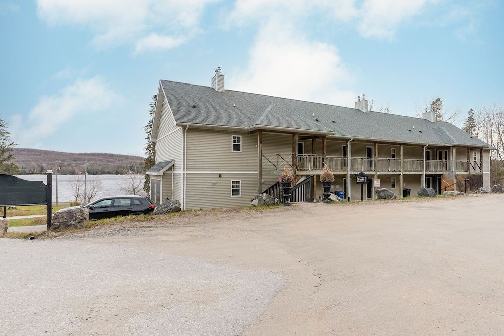 Photo of Buildings in Haliburton