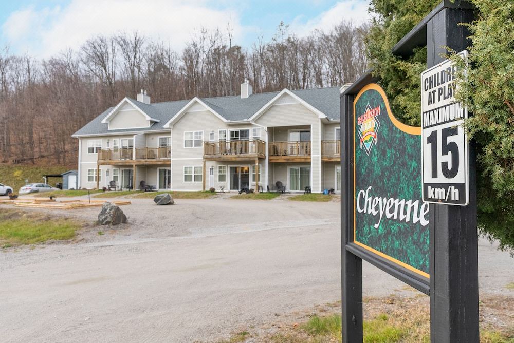 Photo of Buildings in Haliburton