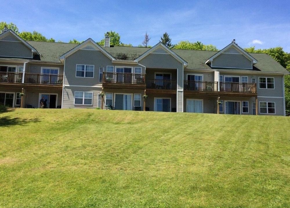 Photo of Buildings in Haliburton