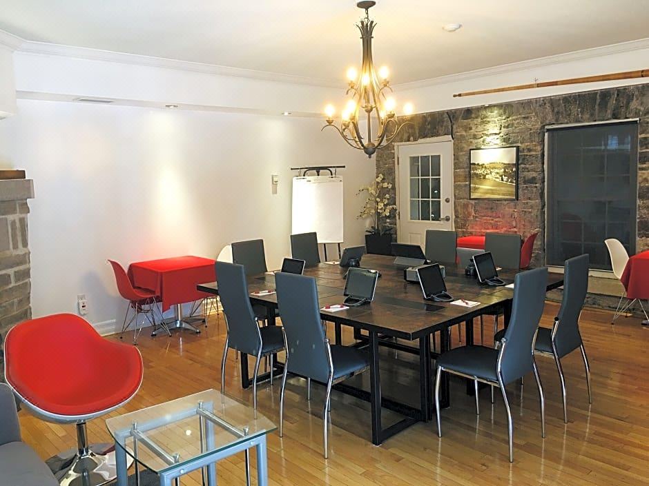 Photo of Livingroom in Downtown Ottawa