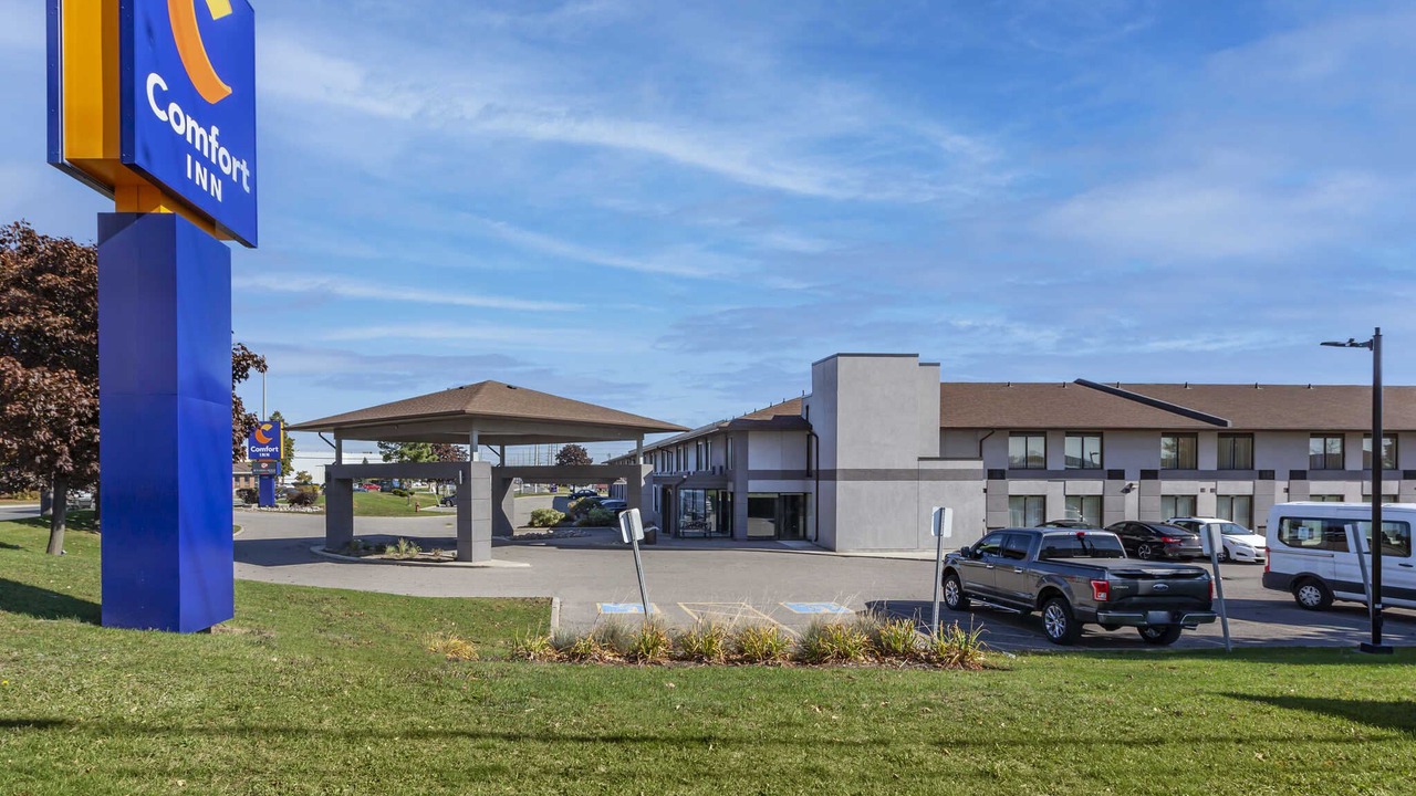 Photo of Buildings in Northeast Mississauga