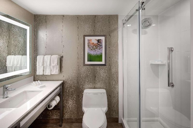 Photo of Bathroom in Clearview