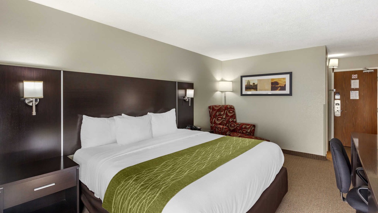 Photo of Bedroom in Northeast Mississauga