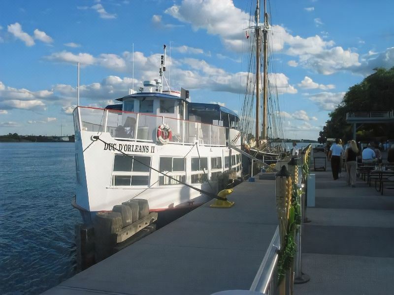 Photo of Buildings in Point Edward