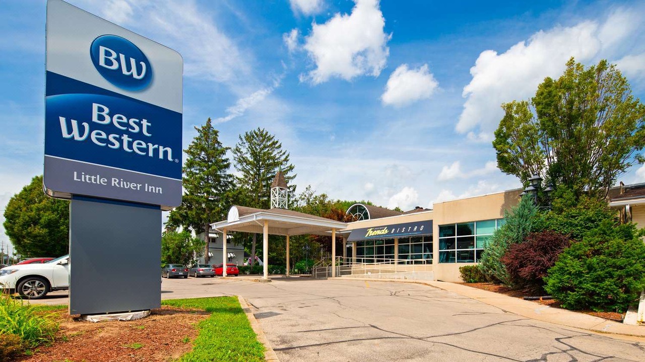Photo of Buildings in Simcoe