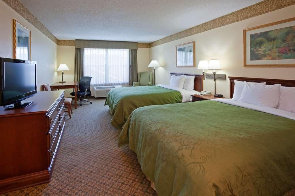 Photo of Bedroom in Albertville
