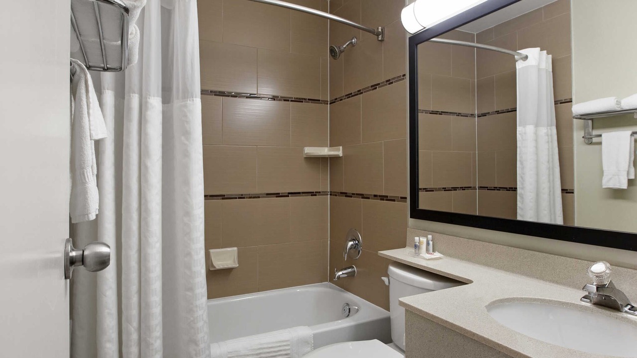 Photo of Bathroom in Northeast Mississauga
