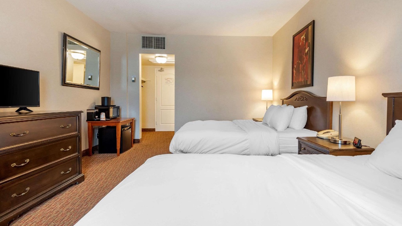 Photo of Bedroom in Point Edward