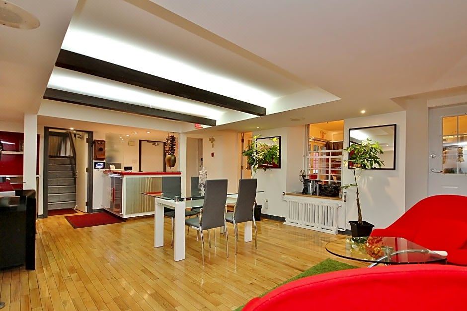 Photo of Livingroom in Downtown Ottawa