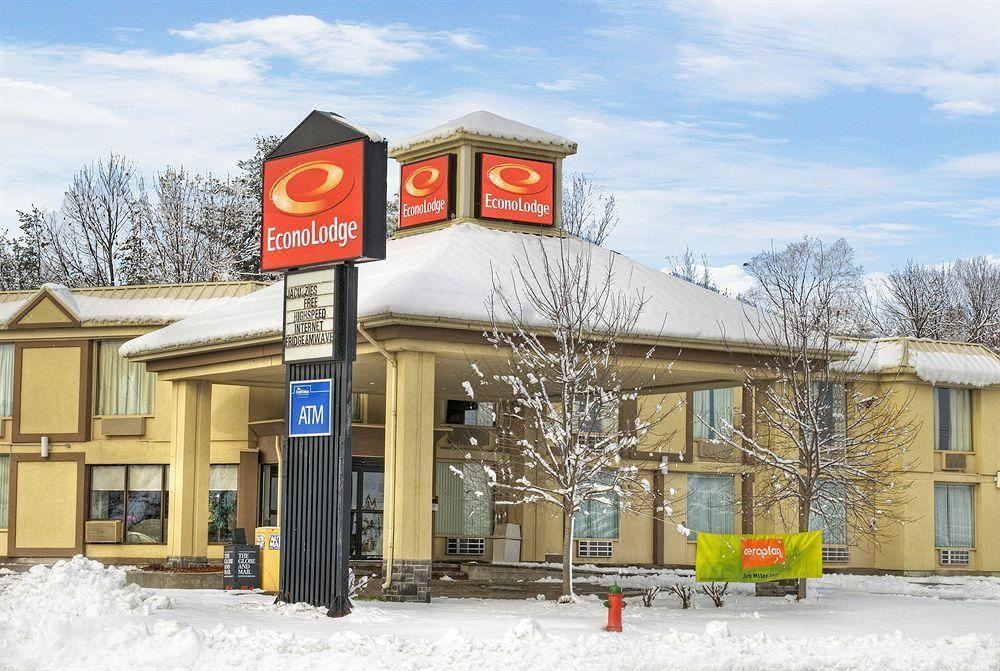 Photo of Buildings in Orillia
