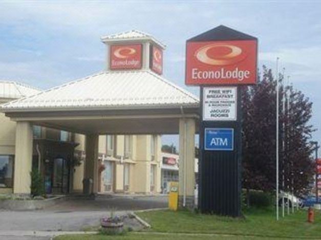 Photo of Buildings in Orillia