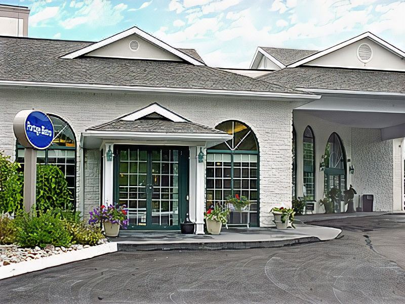 Photo of Buildings in Orillia