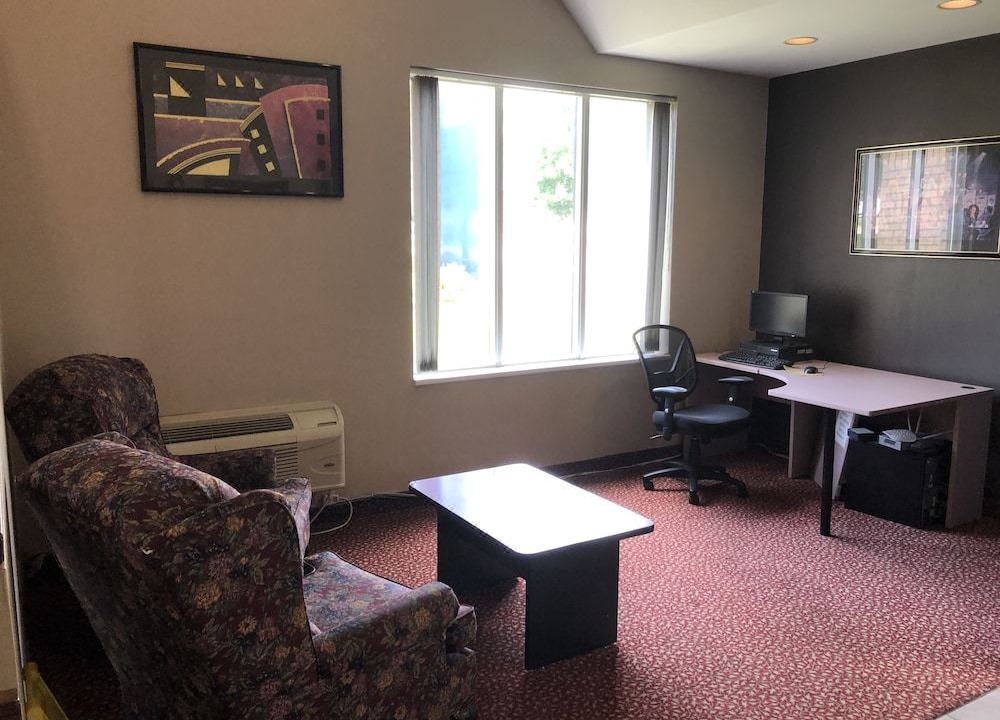 Photo of Livingroom in Brockville