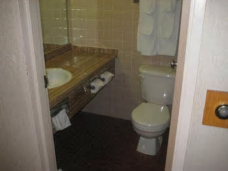 Photo of Bathroom in Thunder Bay