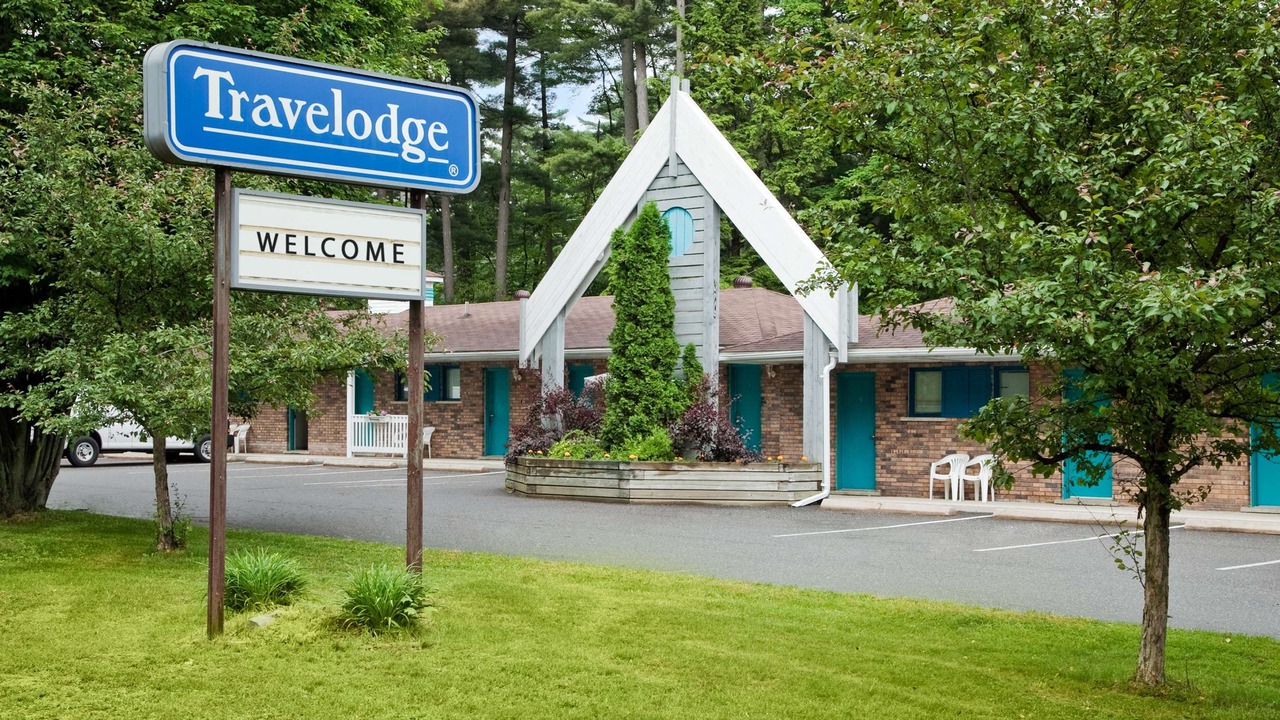 Photo of Buildings in Bracebridge