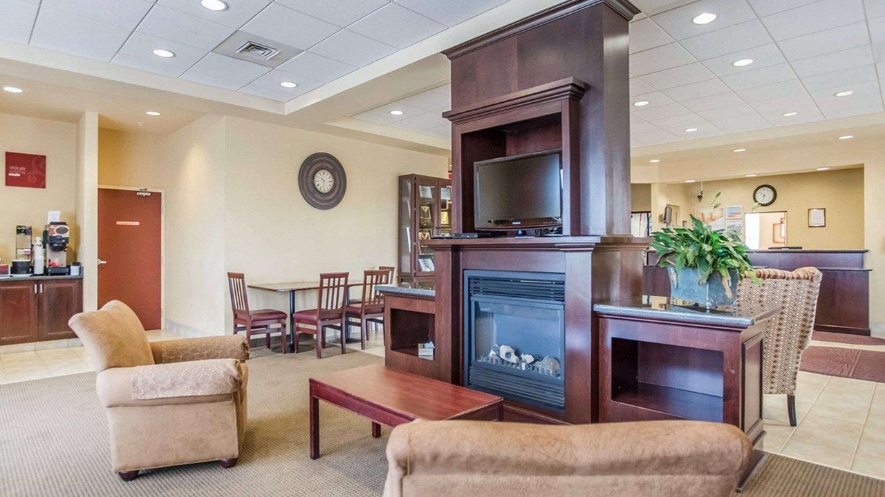 Photo of Livingroom in Sturgeon Falls